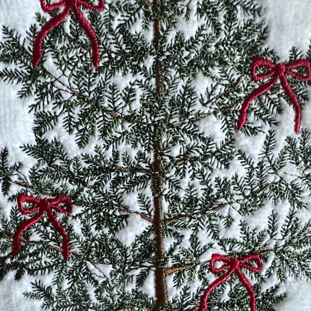 Balsam & Fir Holiday Christmas Tree 🌲 Hand Towels Red Bow Gold Star ⭐️ NEW!